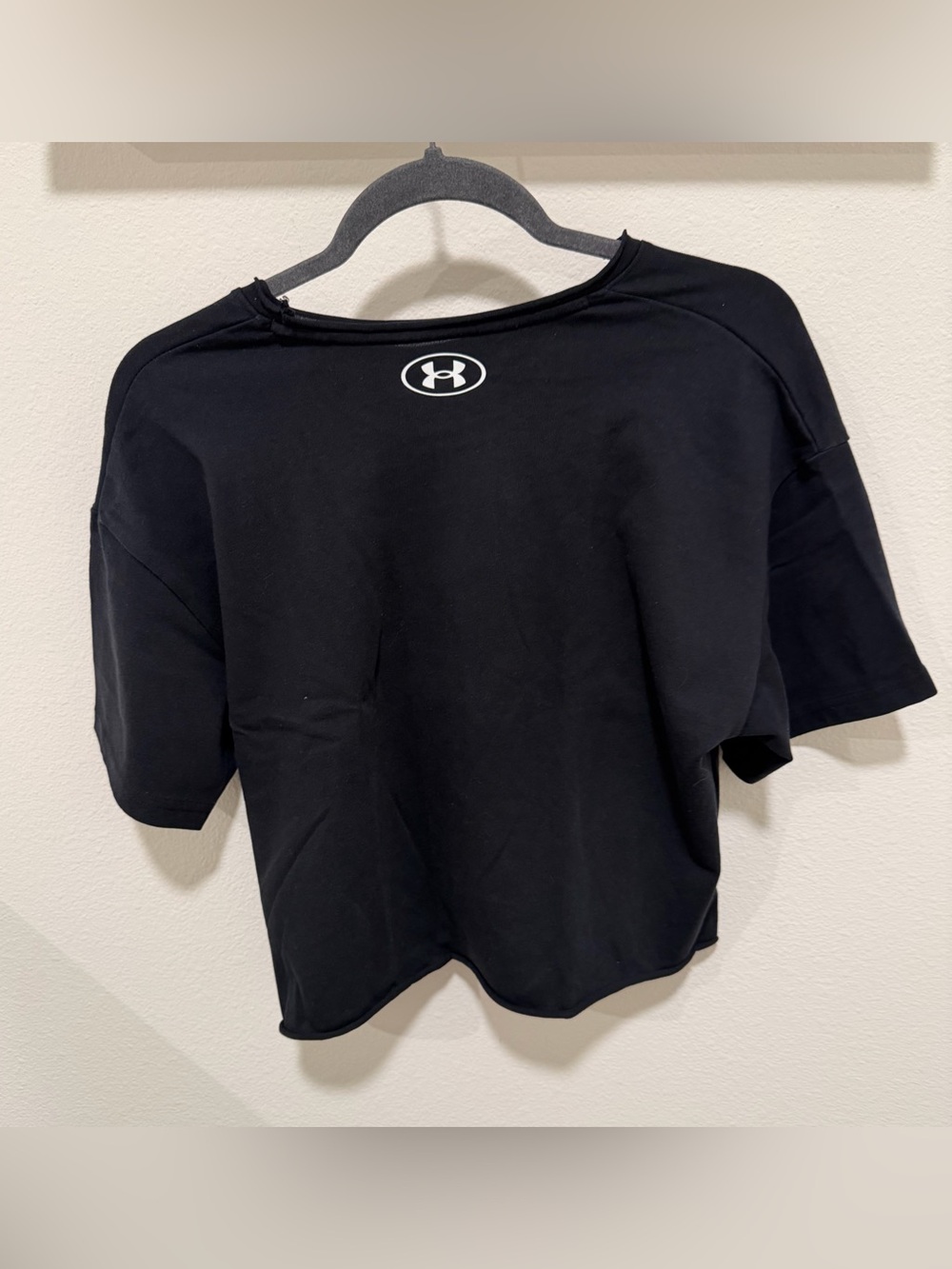 Under Armour Project Rock Training Crop Top - Picture 2 of 5